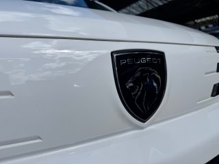 /photos/10102/75ca6b2a-96ad-9f48-8fec-68b05679f367_i320x240.jpg